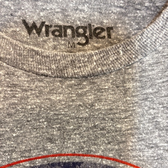 Wrangler Gray and Red Short Sleeve Tee with Graphic Design - Picture 3 of 4